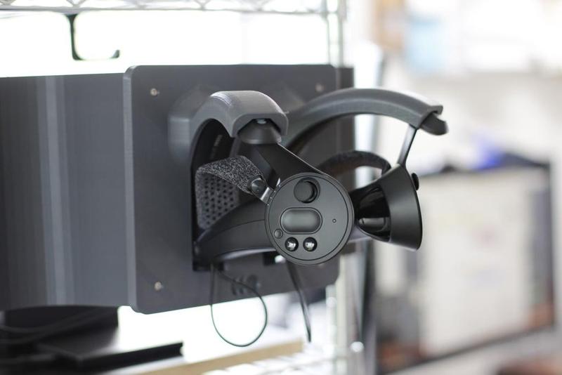 Valve Index mount for a wire shelf