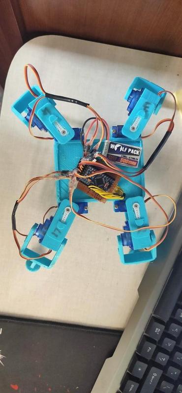 4 leg walking bot