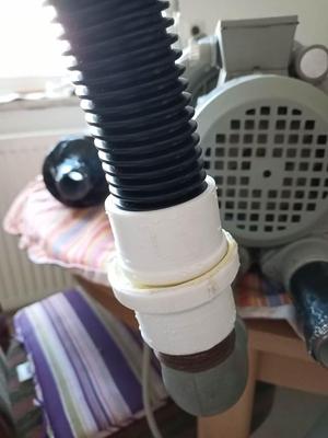 Rotateable 1 1/4 Inch Pipe to 32mm Vacuum hose adapter 