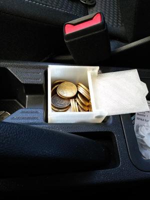 Lidded box for 6th gen VW Polo central tunnel