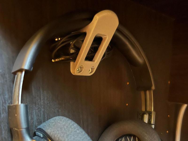 Headset support