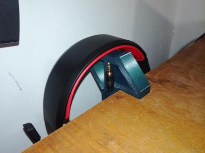Headphone holder