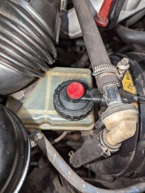 BMW E30 325iX Girling brake reservoir cap
