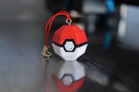 Keychain Low Poly Pokeball