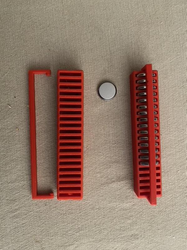 CR2032 Holder Organizer