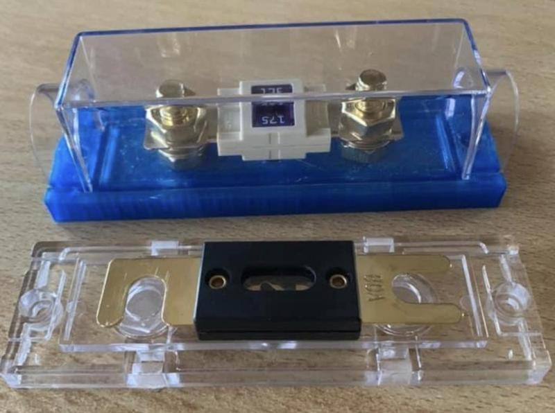 Abdeckung für Sicherung