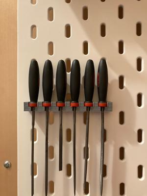 Ikea-Skadis Halter für Schlüsselfeilen