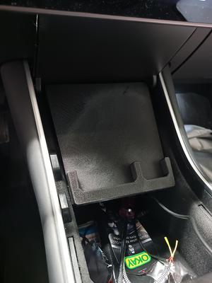 Tesla M3 wireless for big phones