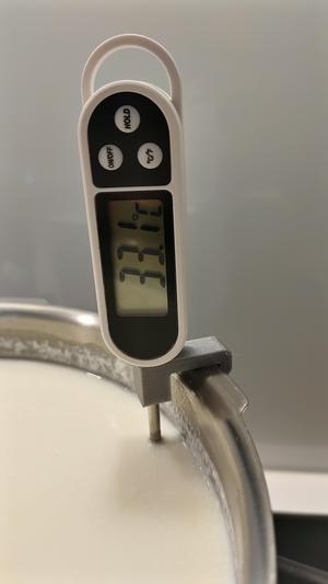 Thermometer Holder