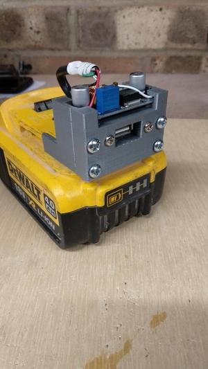 Dewalt USB adaptor