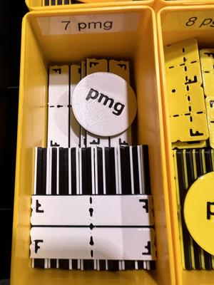 159 Vorsicht: Spielende Zahlen! 17 Symmetriegruppen  7 pmg