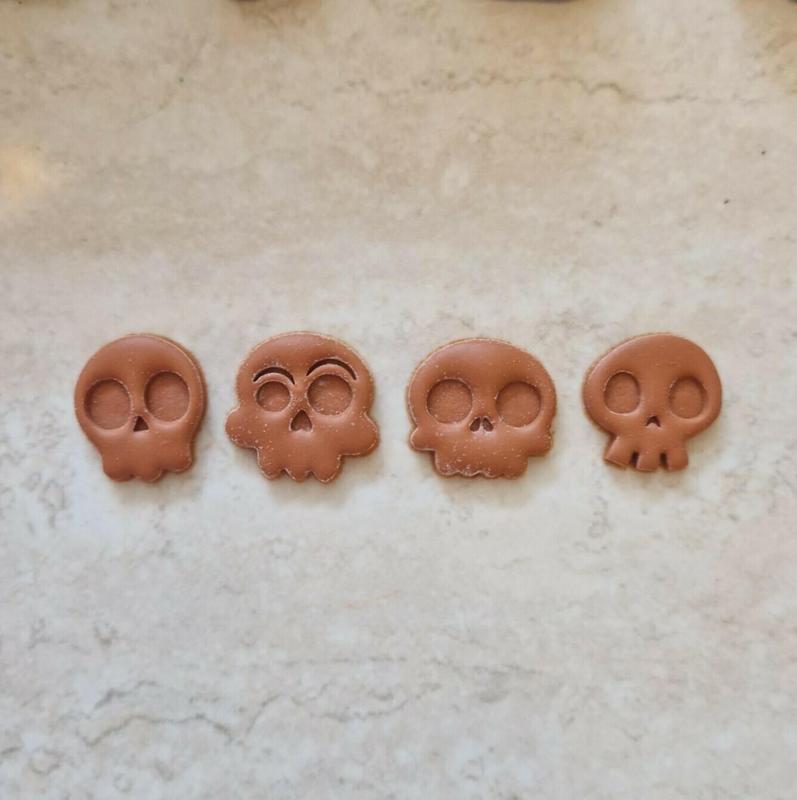 Funny Skulls - Halloween Clay Cutter