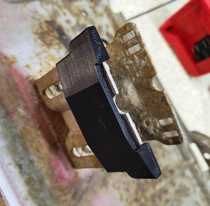 BMW E32 Sliding Piece - 51111908065