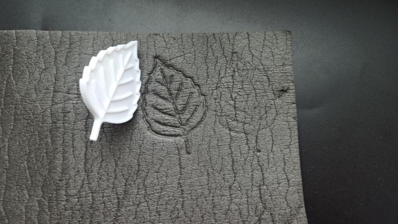 Fabric Stamp "Decorated Leaf"