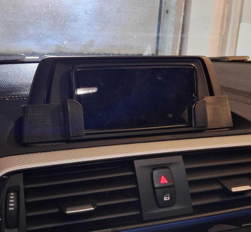 BMW F20 F21 F22 1 series 2 series phone stand