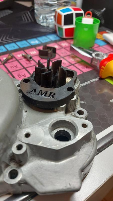 Derbi water pump €2