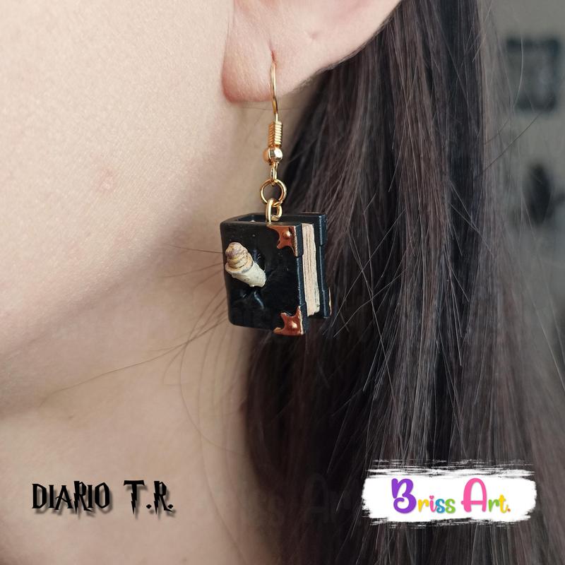 TOM RIDDLE 3D DIARY EARRINGS