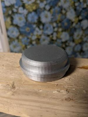 Axel hubcap for Brenderup 200 trailer