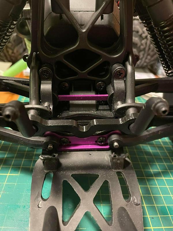 HPI Savage Body Mount / Bumper Links (Suspension Arm Holders)