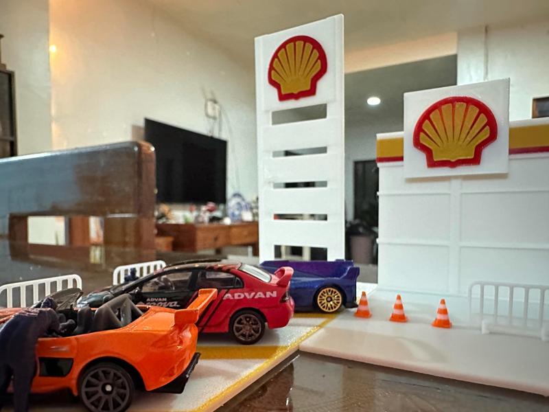 Shell Gas Station Diorama