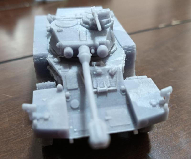 Panhard ERC-90 LYNX 1/64