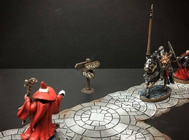 Delving Decor: Roadside Signpost (28mm/Heroic scale)