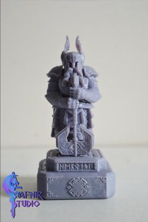 Nain Statue - Dwarf Statue