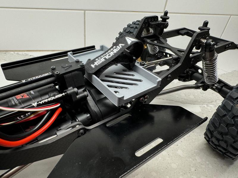 Vanquish VRD Carbon Center Large Batter/Electronics Tray