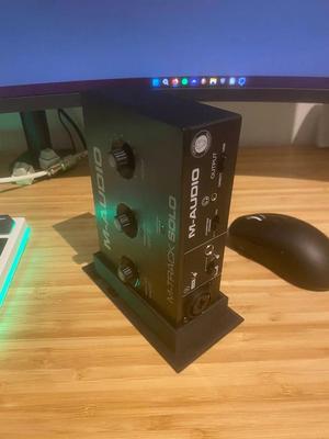 M-Audio M-Track Solo vertical stand
