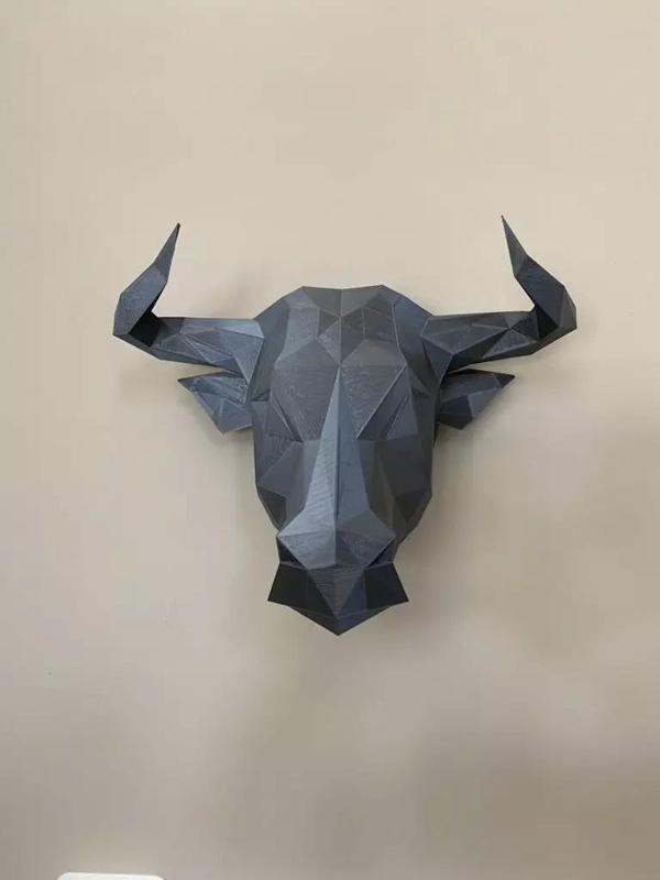 LOW POLY BULL HEAD