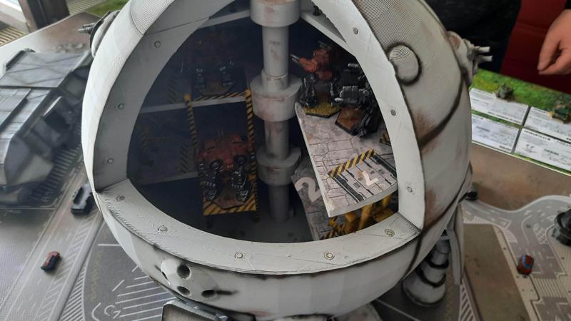 Old school Sphere Dropship Mechscale with interior