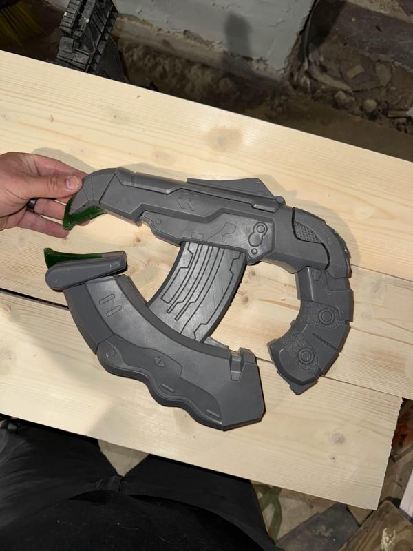 Halo Reach Type 25 Plasma Pistol Prop