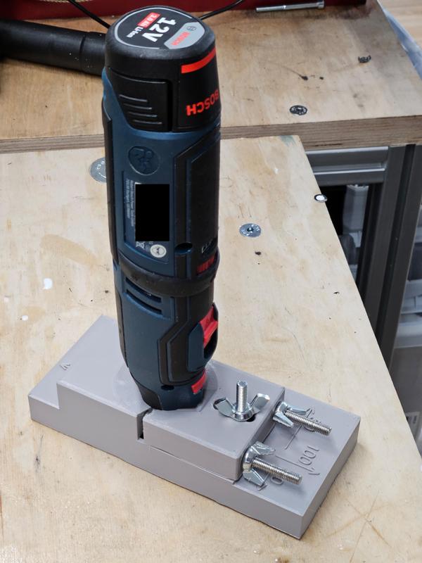 Adjustable, handy Router Platform for Bosch GRO 12V-35