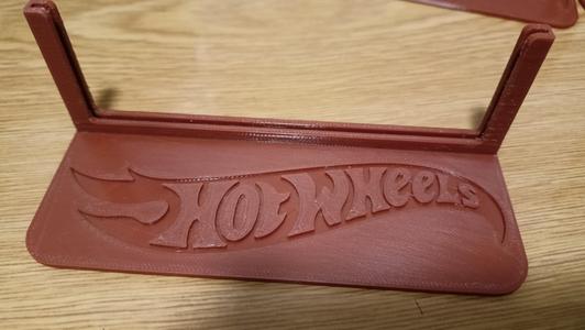 HotWheels stand 123mm