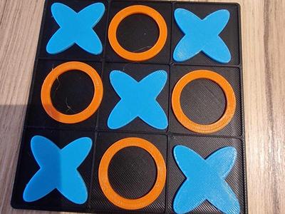noughts and crosses / tic tac toe