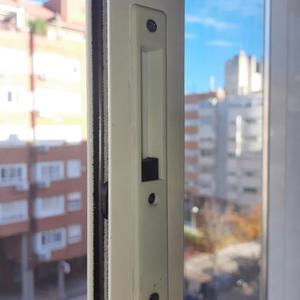 Window Lock / Cierre Ventana Corredera