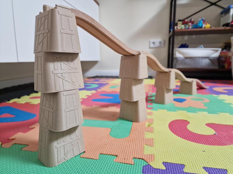 Click-Together Train Track Bridge Supports (Brio & IKEA compatible)