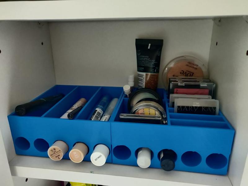 cosmetic organizer Part 2 of 2