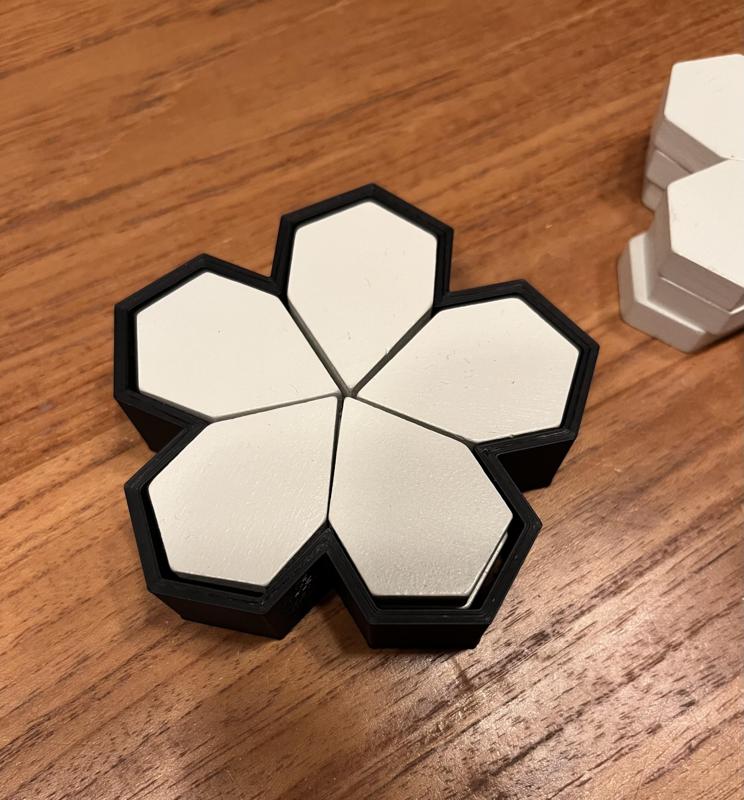 Triqueta Board Game Stacking Helper