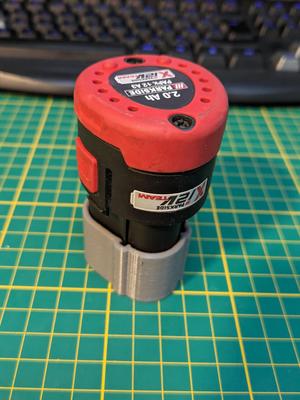 Support mural pour batterie X12v Parkside