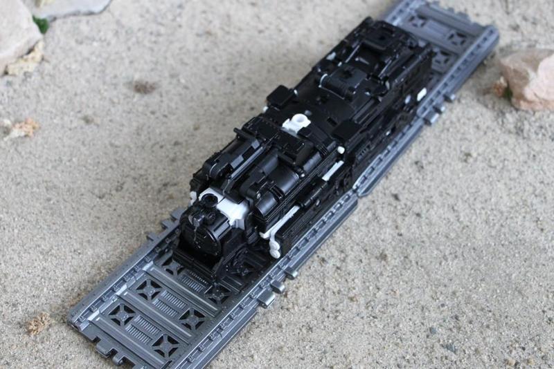 Train Track Ramp for Transformers Galaxy Shuttle / Astrotrain