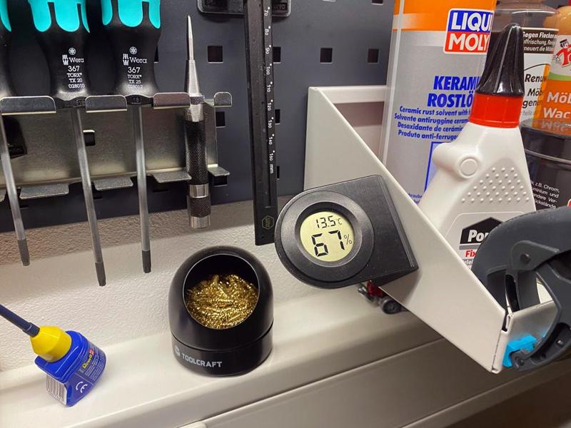 Round Hygrometer Stand / Holder (optional with Magnet)