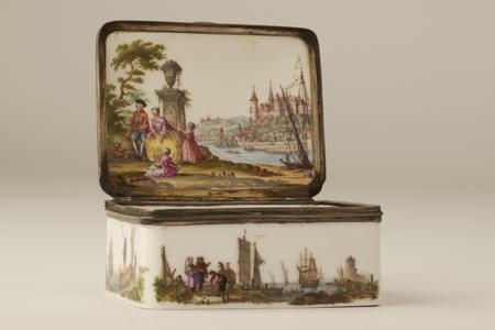 Snuff Box