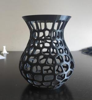 Voronoi Flared Pot