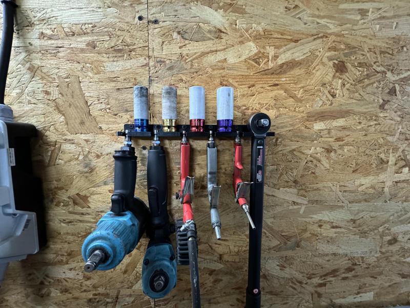 Steckschlüssel-, Druckluftwerkzeug- und Drehmomentschlüsselhalter