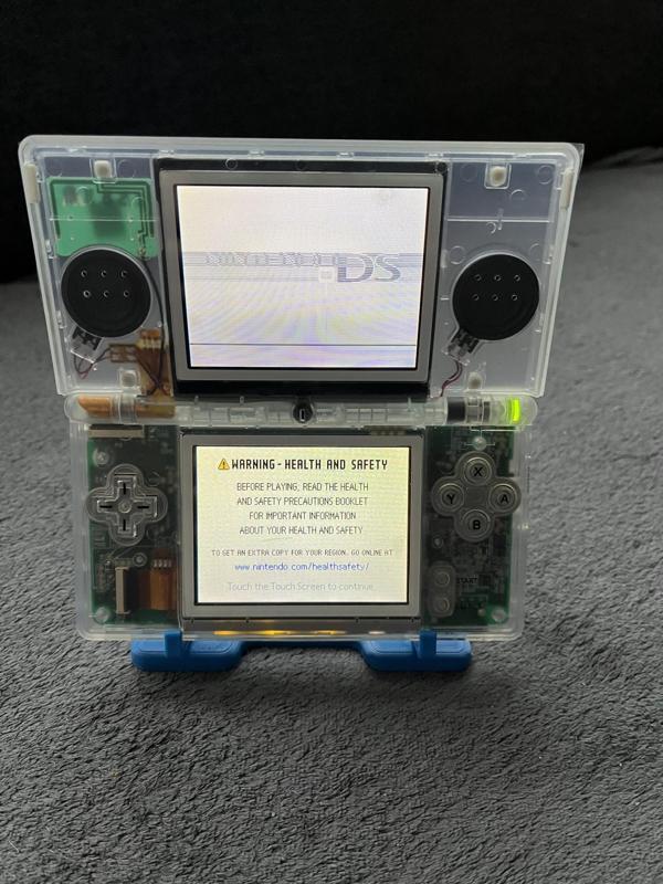 Stojan, drzak na Nintendo DS / 3DS / 2DS