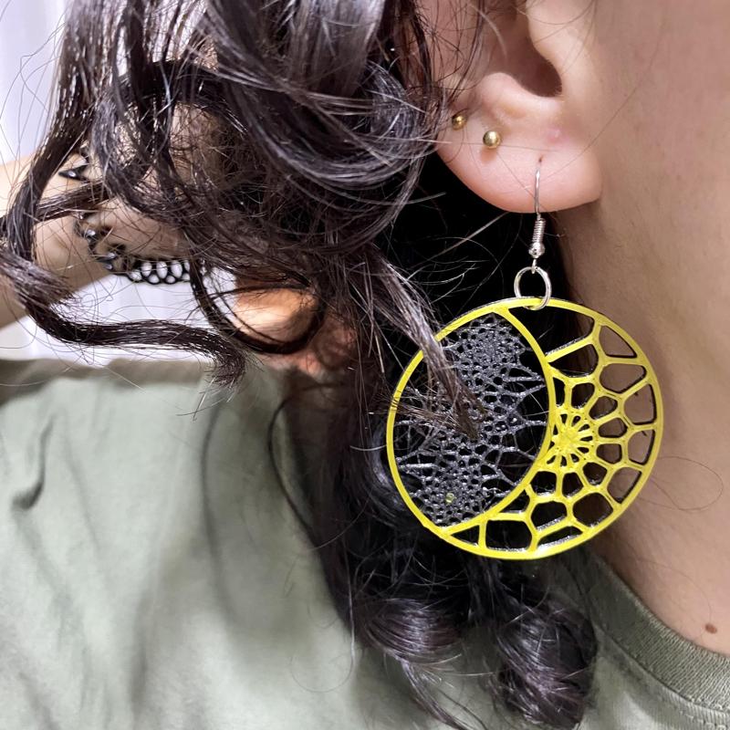 Voronoi moon earring