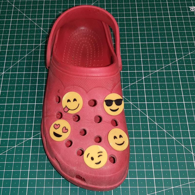CROCS JIBBITZ EMOJI, EMOTICONOS, CHARMS, PINS