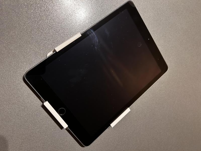 iPad 5th gen (A1822 & A1823) wall mount