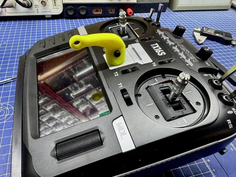 Radiomaster TX16S balancing holder